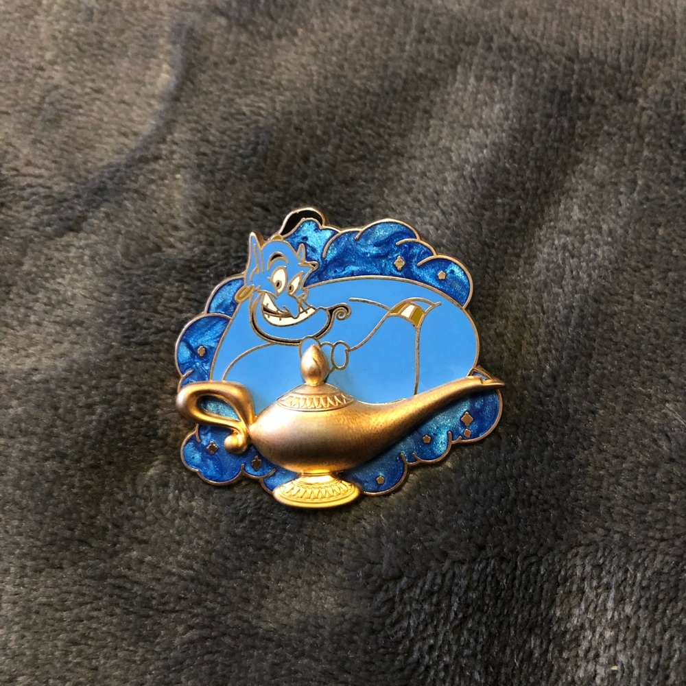 Disney pin ✨